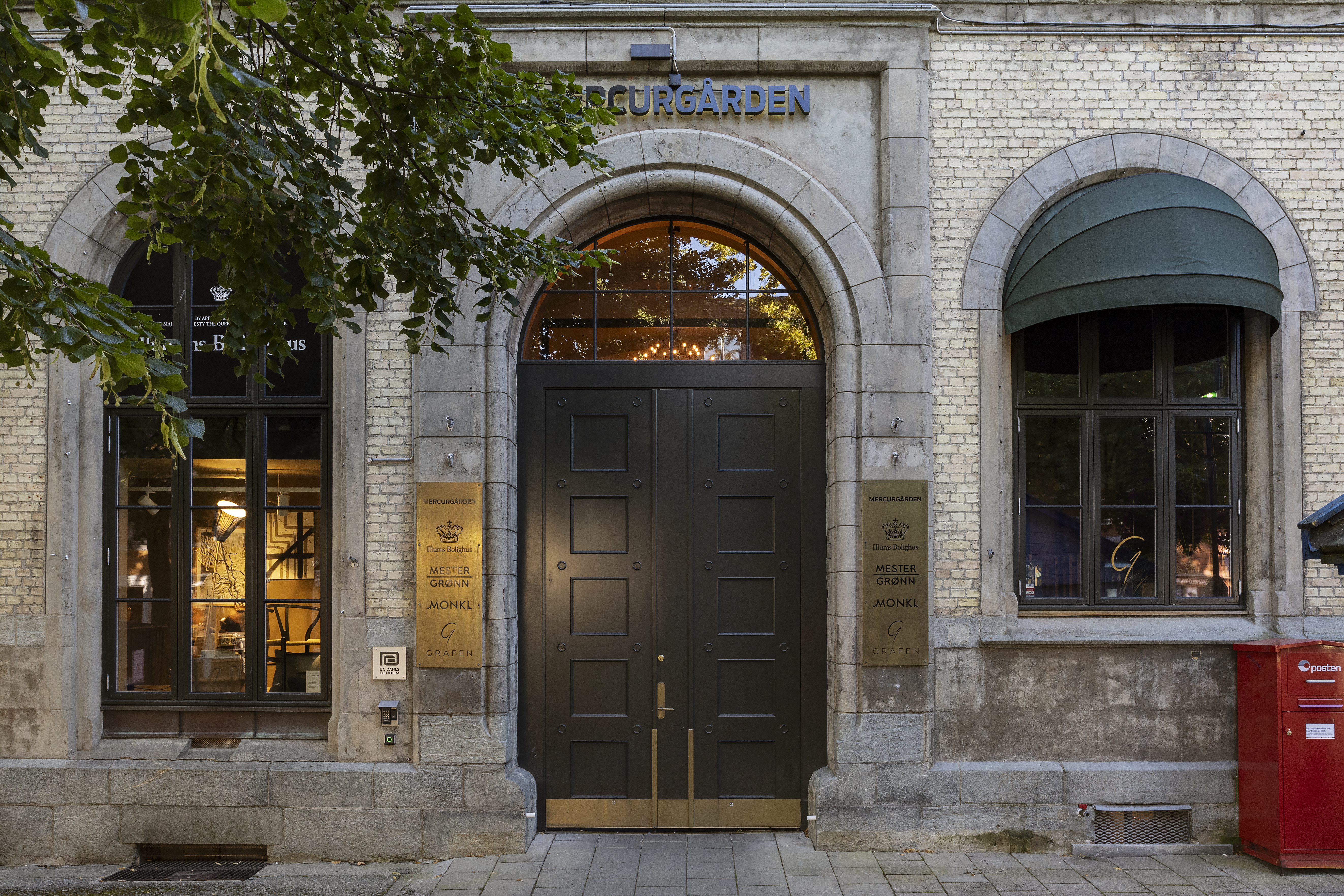 port med dekker sett forfra