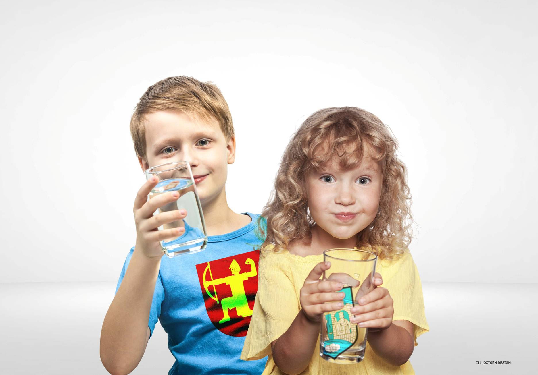 To barn med hvert sitt vannglass