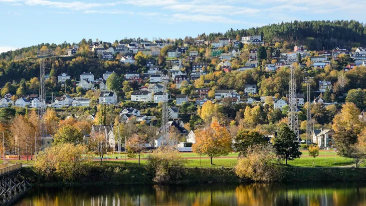 viser åssiden byåsen slik den sees fra Midtbyen