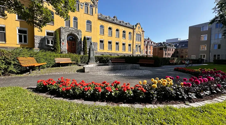 E C DAhls parken