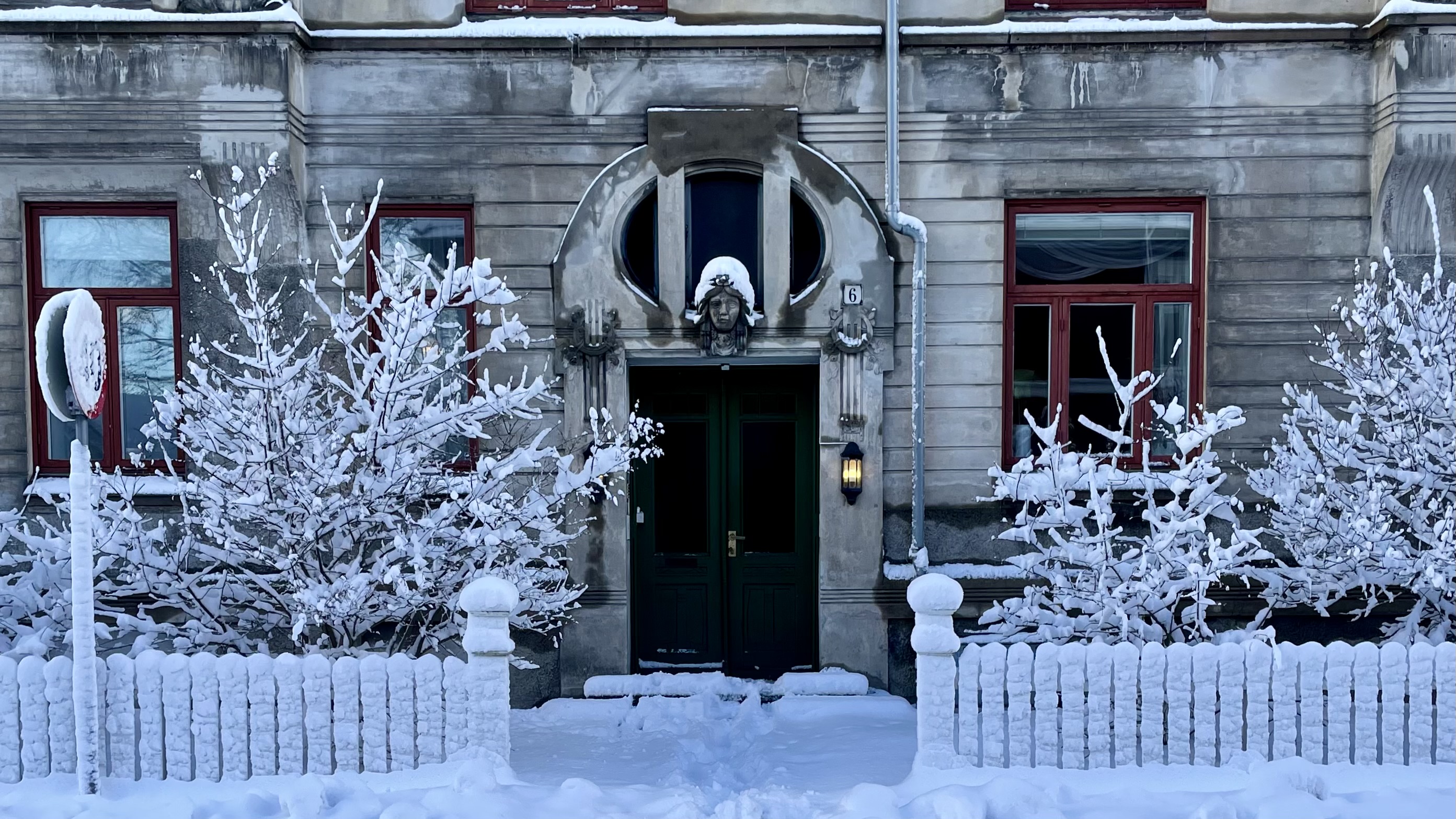 Inngangen til en murgård i Jugendstil
