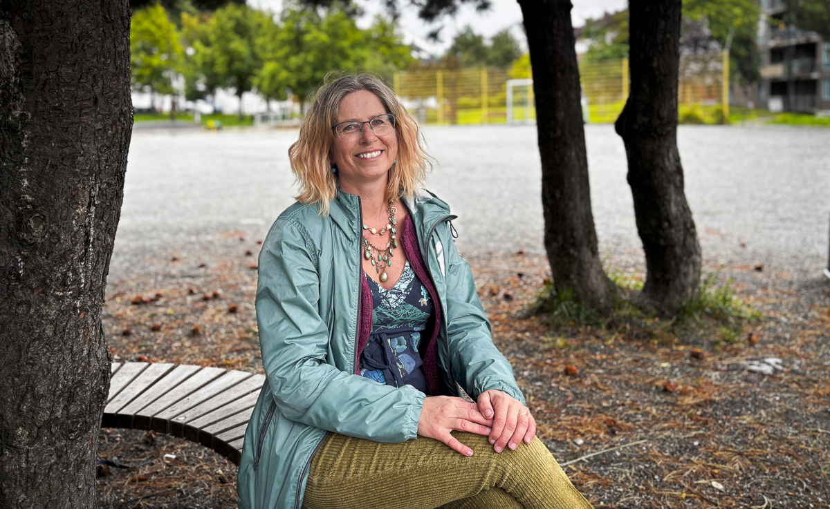 Portrett av Marit i park