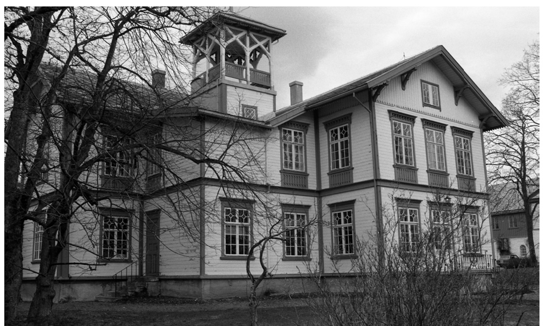 Hovedbygningen p&aring; Ringve