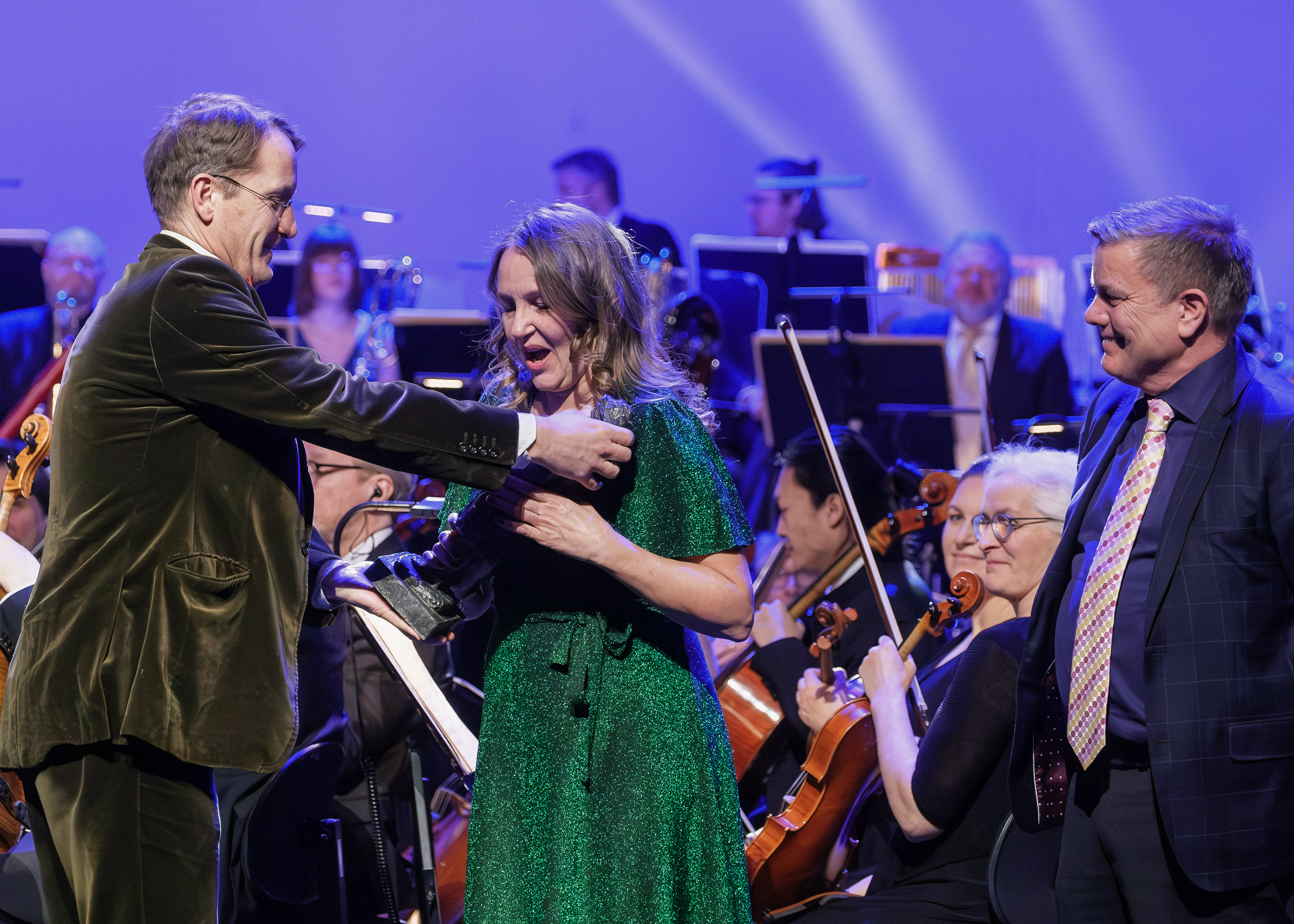 Pris overrekkes til vinner