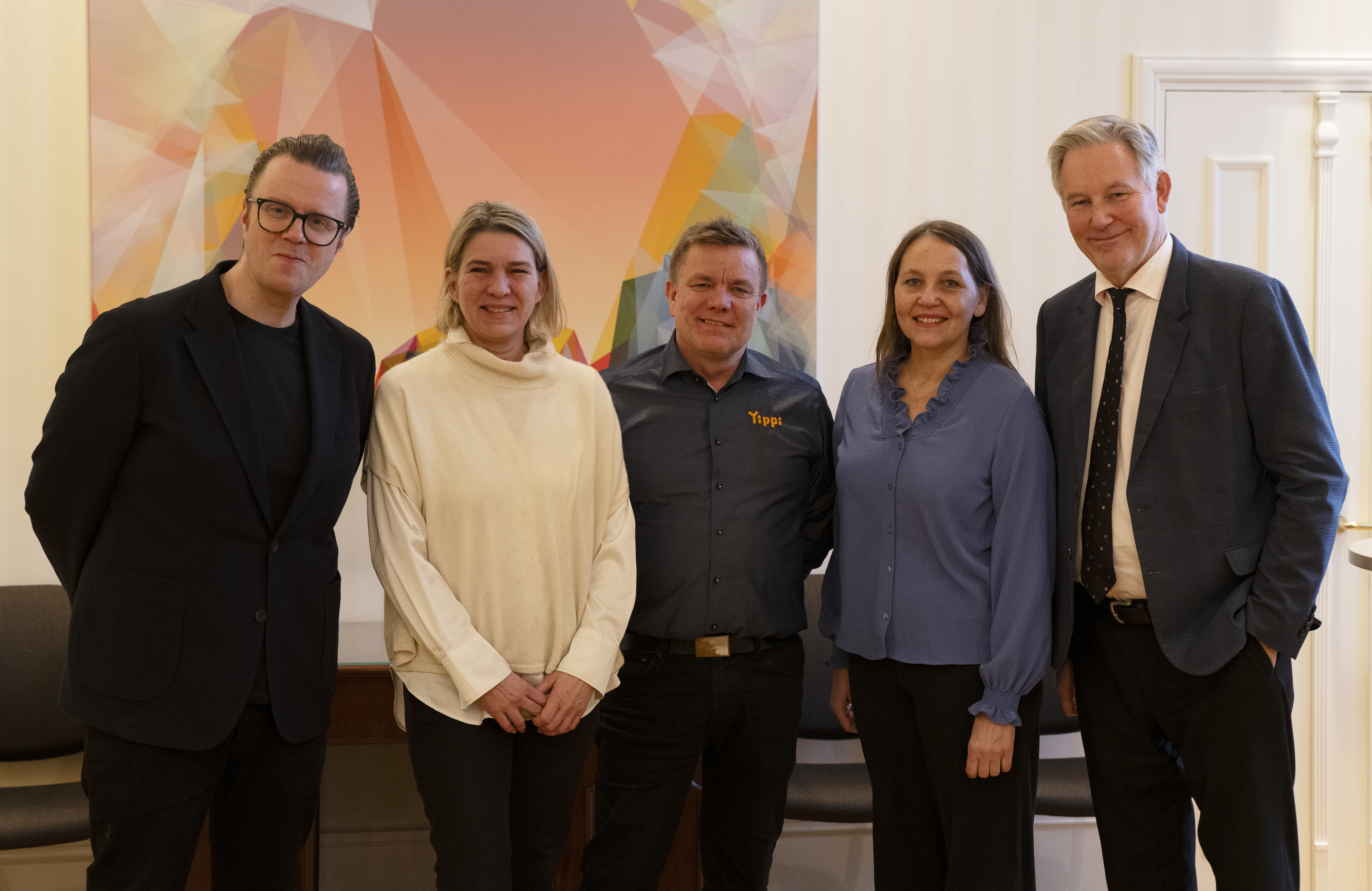 Vinnere av kulturprisen 2025 sammen med ordfører