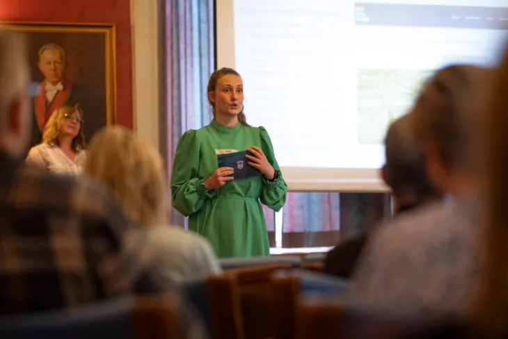 Line Fjørstad snakker til folkepanelet