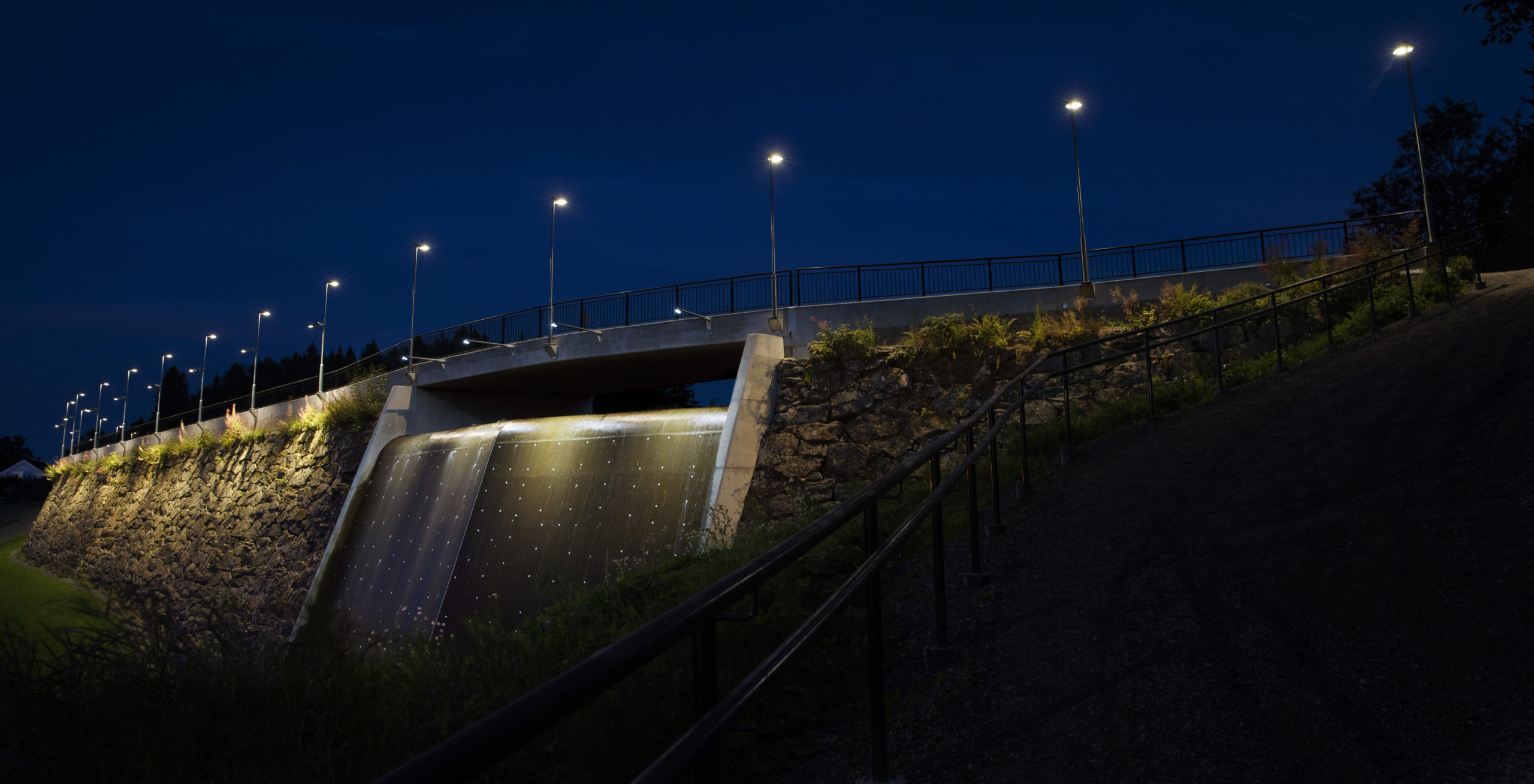 Theisendammen fra front i m&oslash;rket