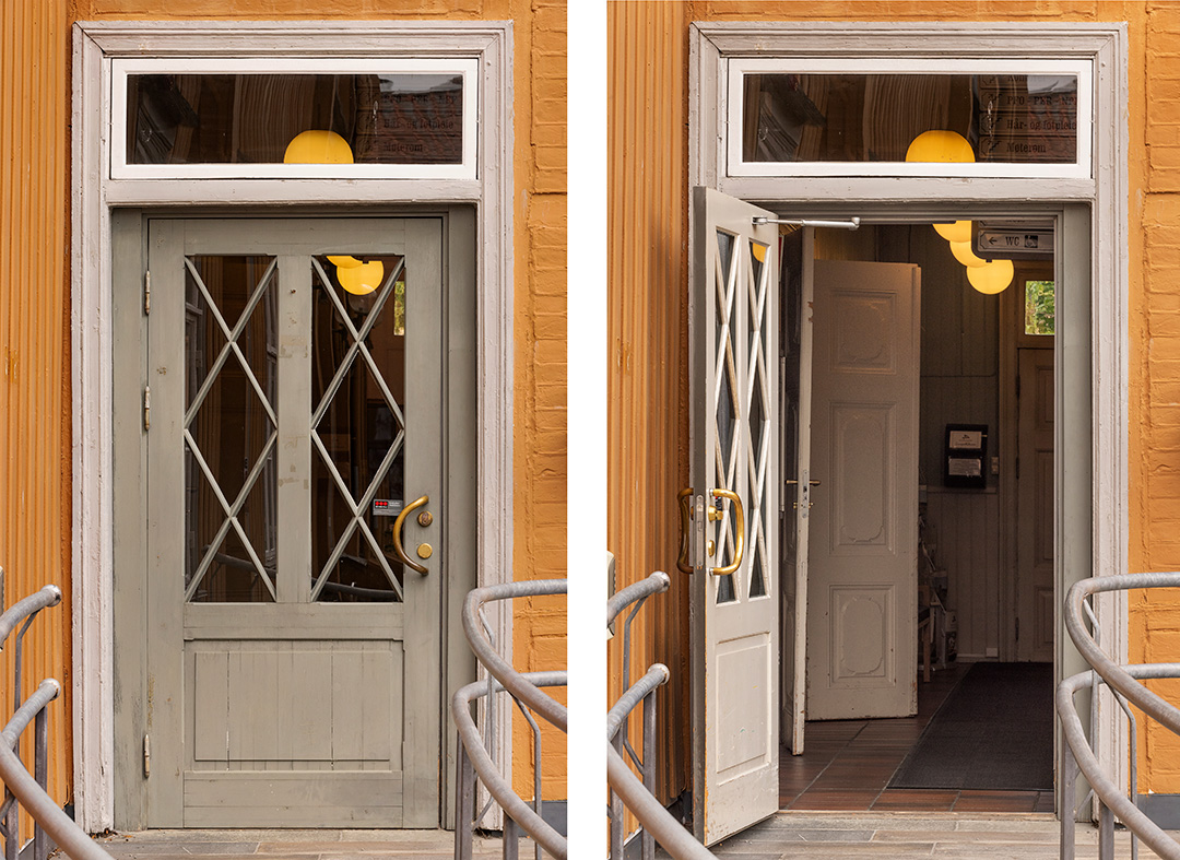 D&oslash;r i lukket og &aring;pen posisjon