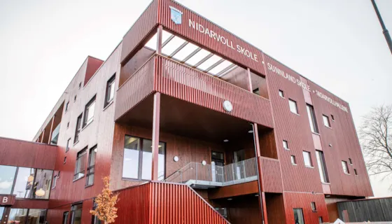 Den nye bygningen til Nidarvoll og Sunnland skoler.