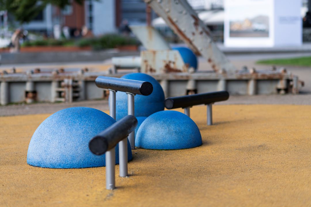 Lekeapparater for balanse formet som kuler.