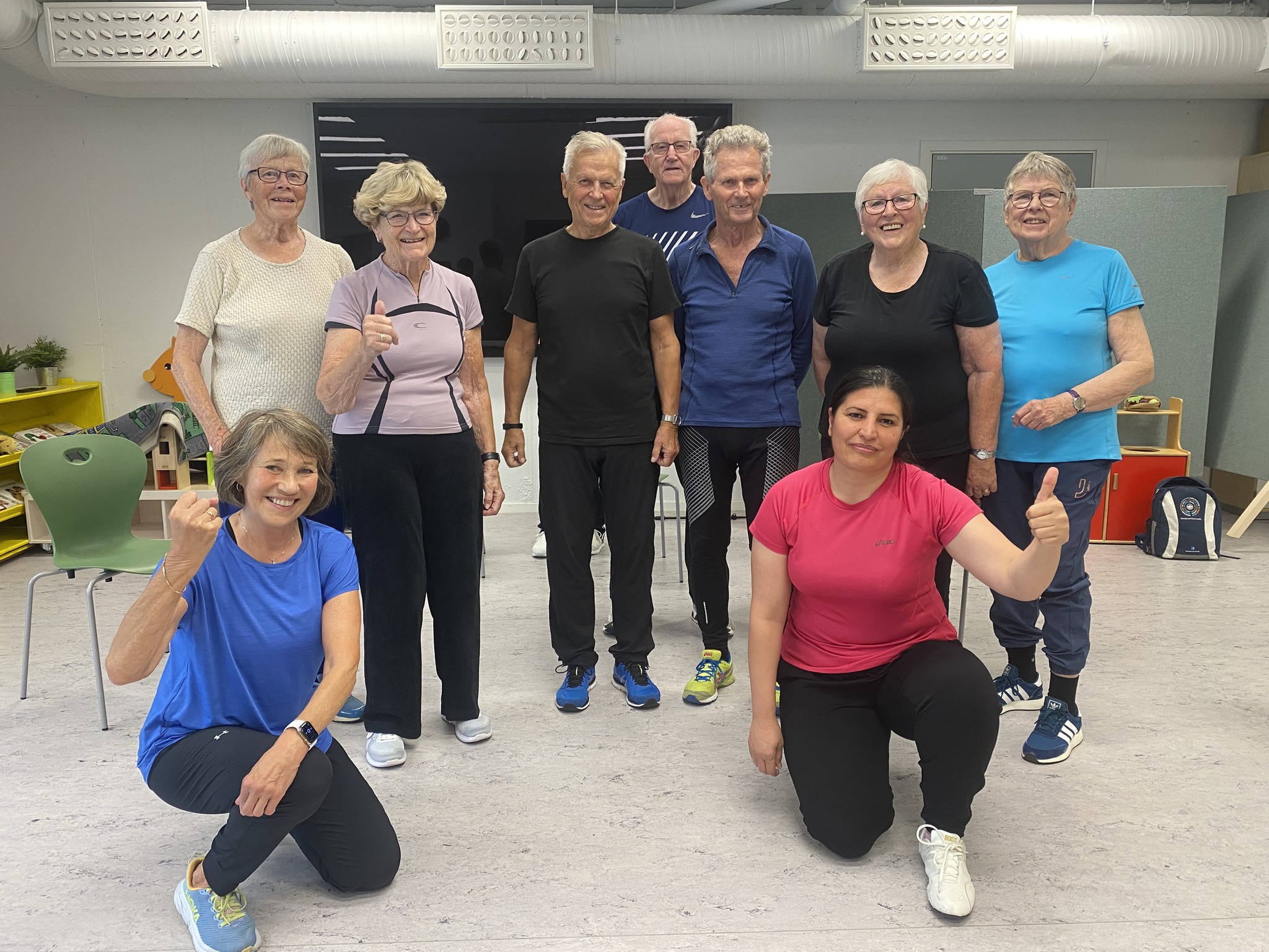 Marit Wahl med gruppen sin